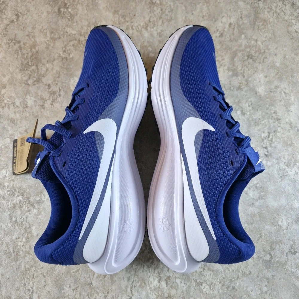 Nike Revolution 8 Mens Size 9.5 Blue White Running Shoes Sneakers HJ9198-401 New